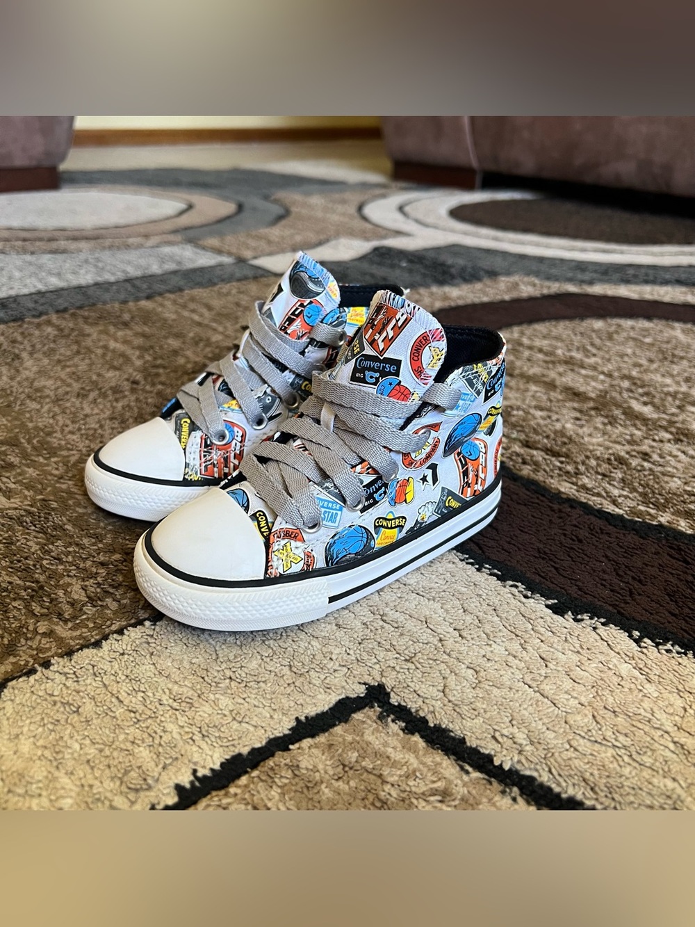 Converse Chuck Taylor All Star High Top Jump Ball toddler sneakers Size 8